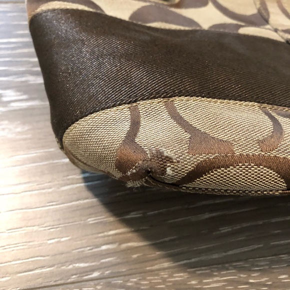 Authentic coach purse - Picture 5 of 8